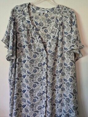 Rose + Olive Plus Size Floral Flutter Short Sleeve Blouse Mature Vacation